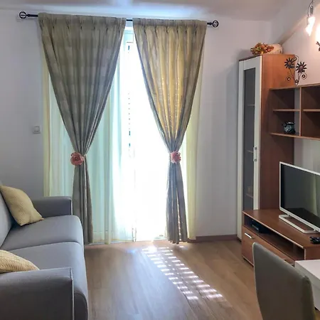 Apartamento Cozy Apartment In Pula With Wifi